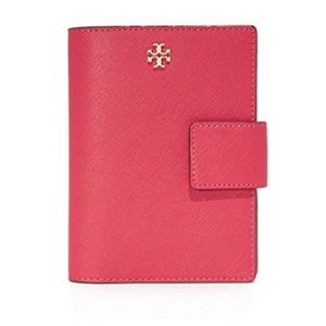 Tory Burch Robinson passport holder